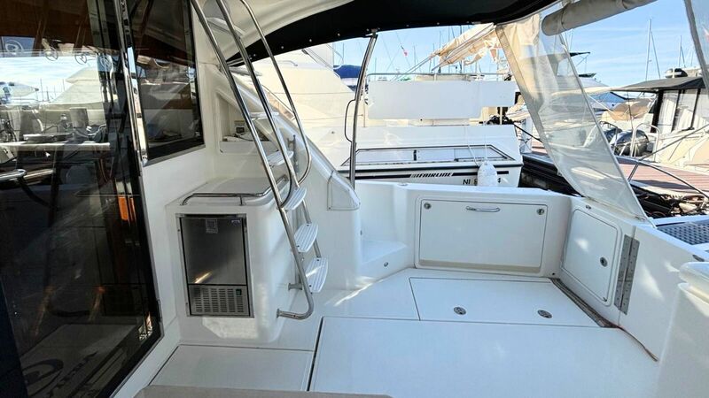 RIVIERA 39 FLY 